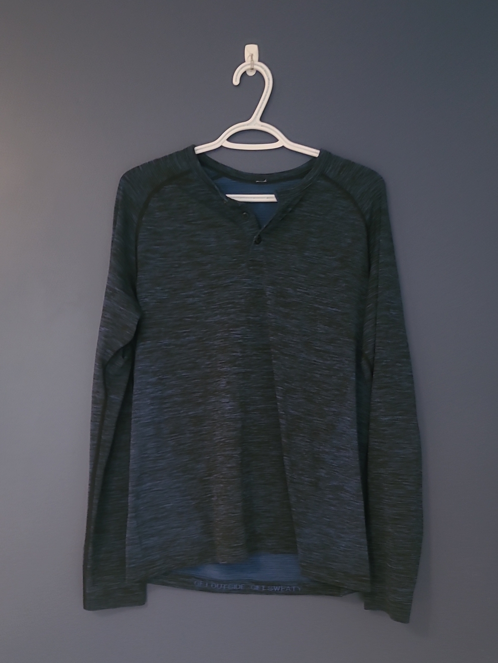 lululemon athletica Men's Long-Sleeve Heathered Charcoal Henley